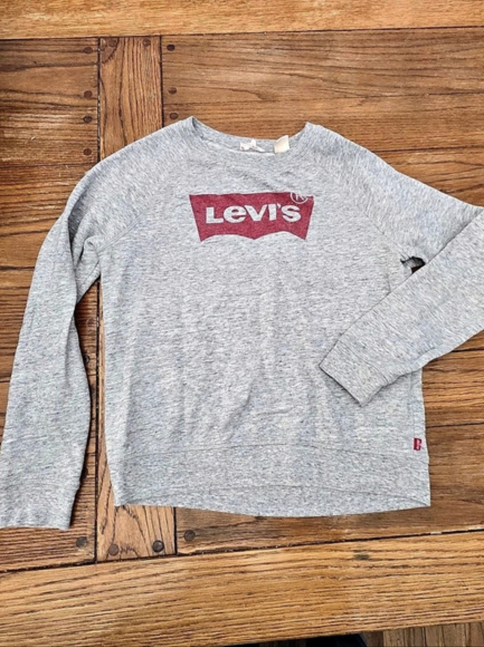 Levi's Graphic Signature Crewneck Sweatshirt Gray Crewneck Sweatshirt Size